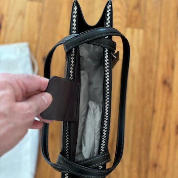 COACH BLACK LEATHER TOTOE BAGLIKE NEW - Picture 2 of 4